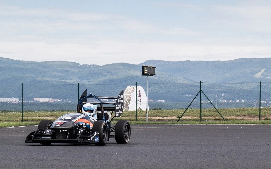 3D-печать и Formula Student: как Бауманка использует 3D-печать в разработке гоночных болидов 3D-печать и Formula Student: как Бауманка использует 3D-печать в разработке гоночных болидов