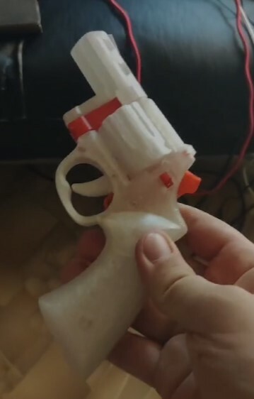 Игрушечный пистолет для пистонов 